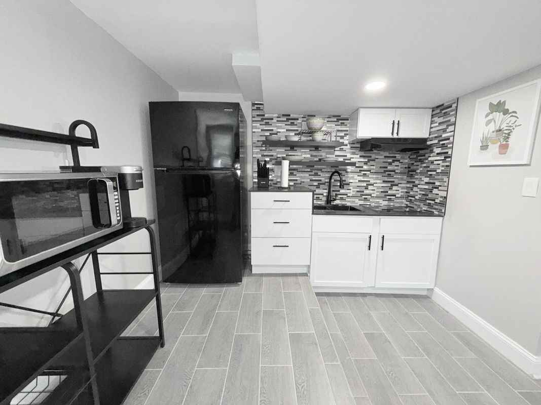 1 S Rosedale St - Photo 3 of 40