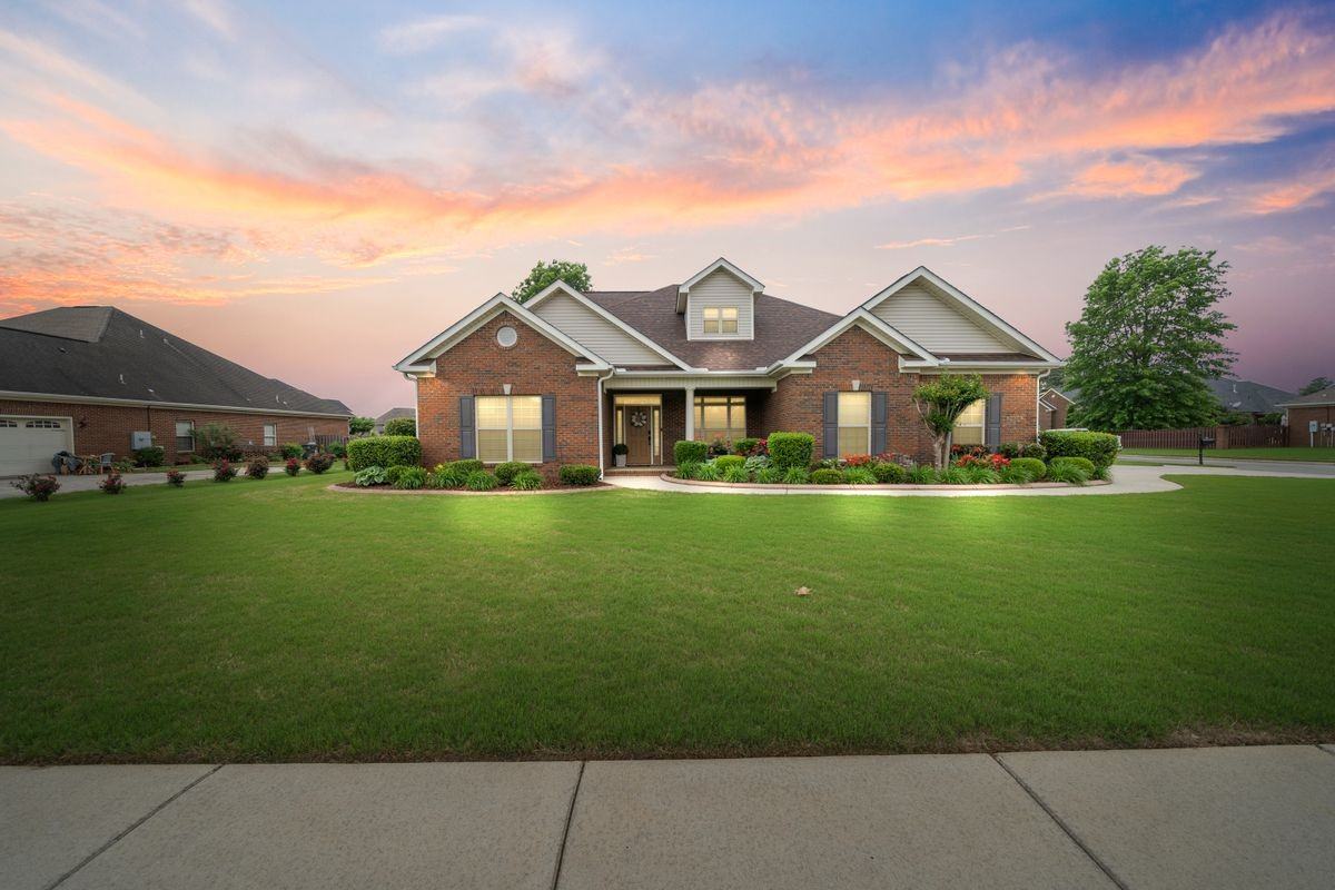 201 Mantle Dr - Photo 3 of 43