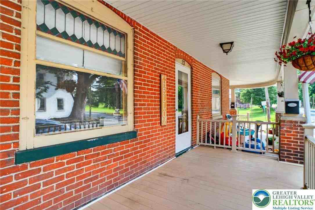 23 W Center St - Photo 3 of 31