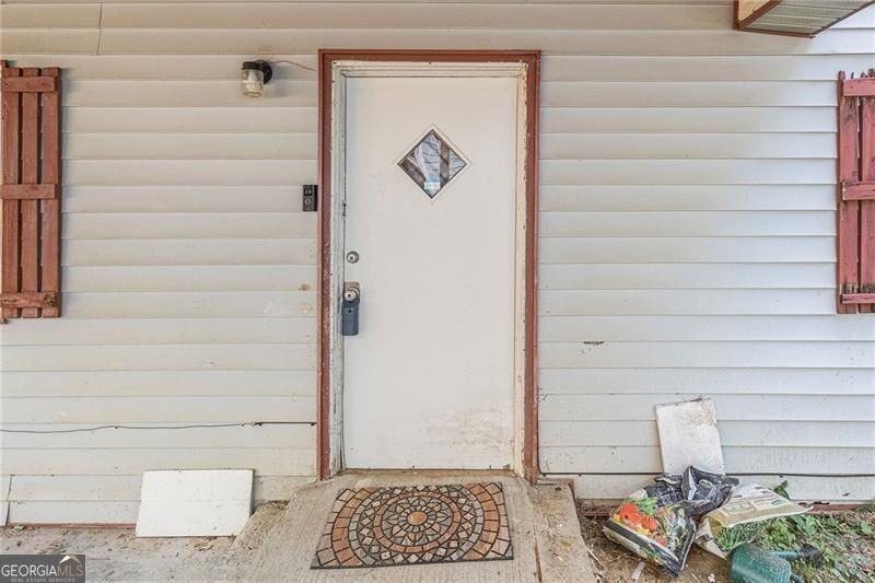 5253 Brookdale Dr - Photo 2 of 22