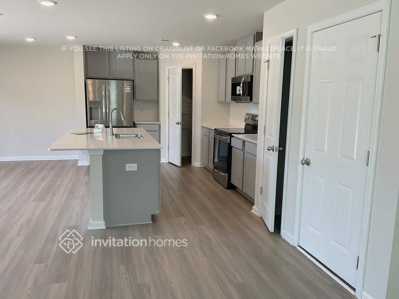 1118 Woodhouse Dr - Photo 3 of 13