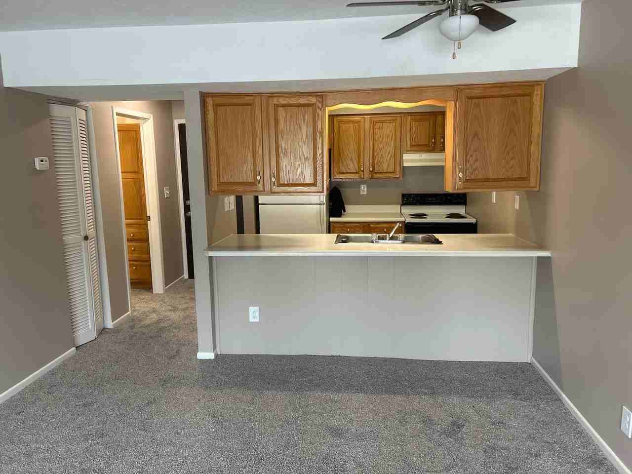 Plaza 93 Apartments - Photo 2 of 25