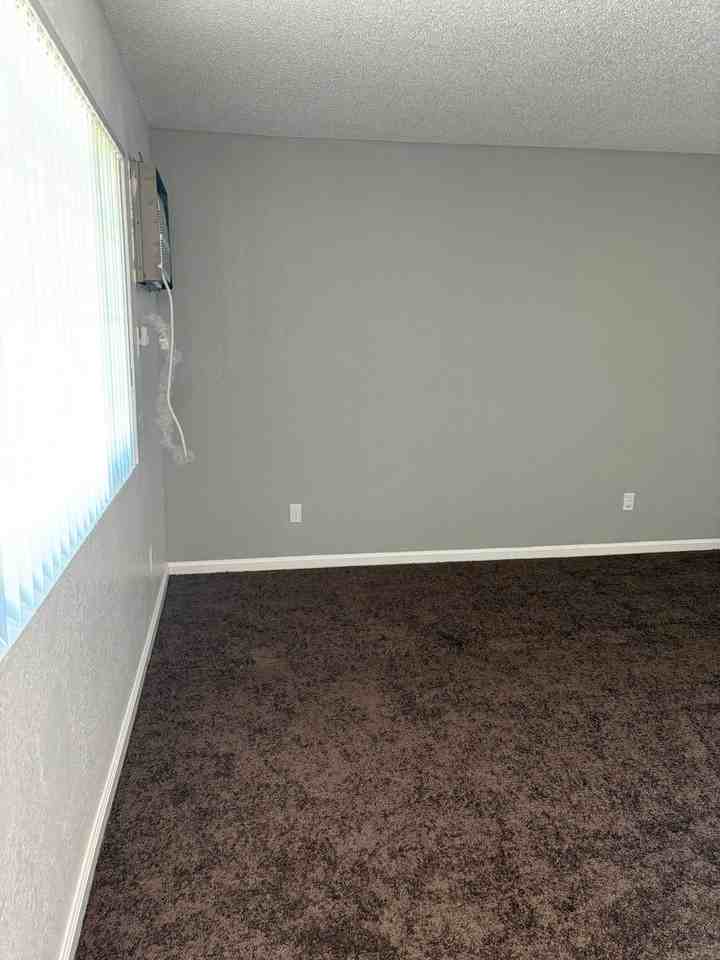 Raintree Garden Apartments - Photo 3 of 15