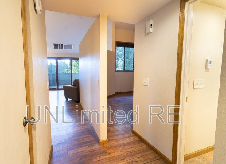 2600 N Valley View Rd #112C - Photo 2 of 14