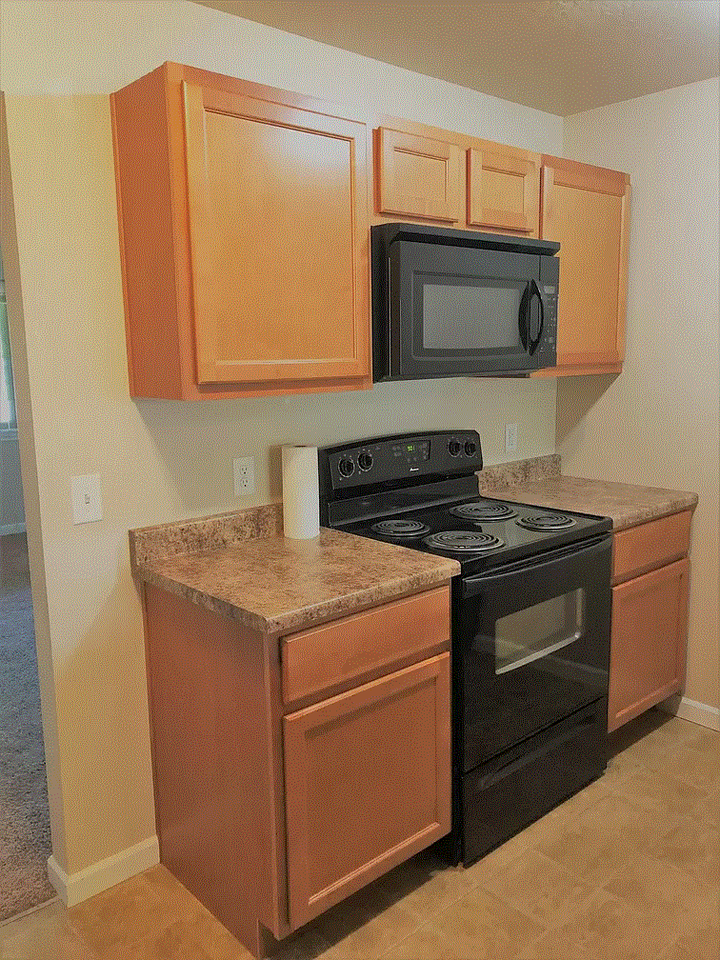 1909 Kensington Avenue - Photo 5 of 9