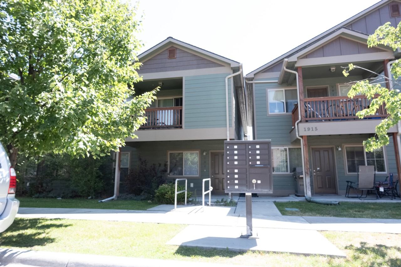 1909 Kensington Avenue - Photo 6 of 9