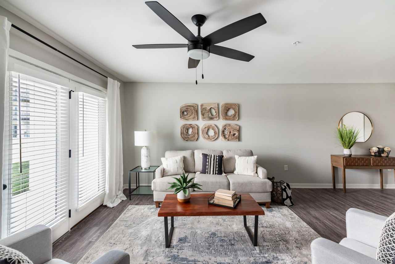 Flats on 10th - Photo 2 of 122