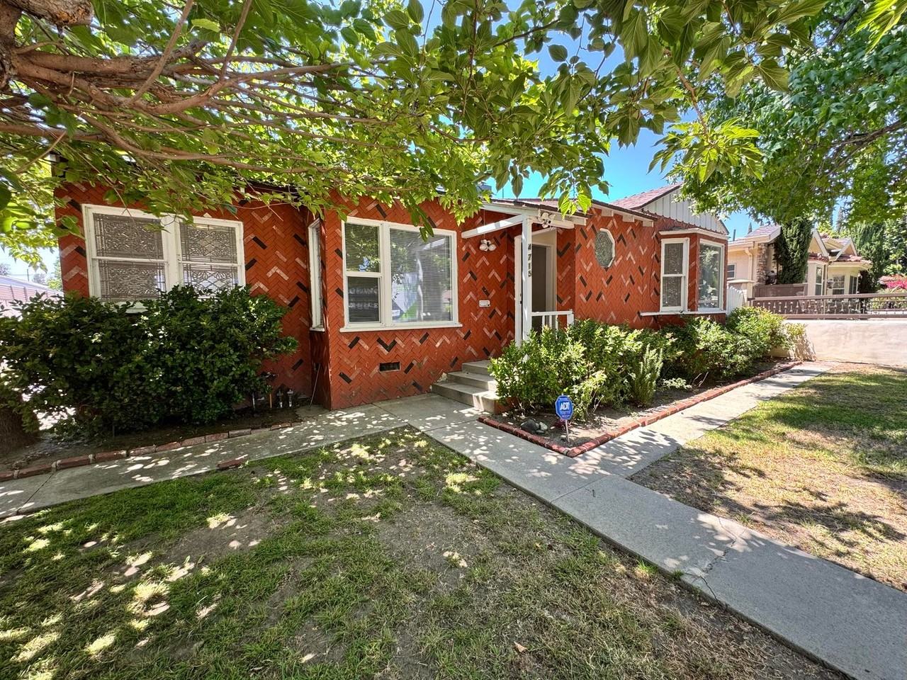 4715 Buffalo Ave - Photo 2 of 26