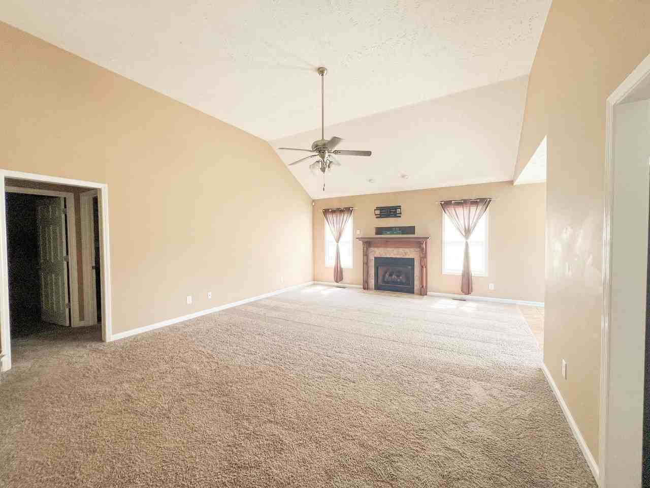1265 Morstead Dr - Photo 2 of 17