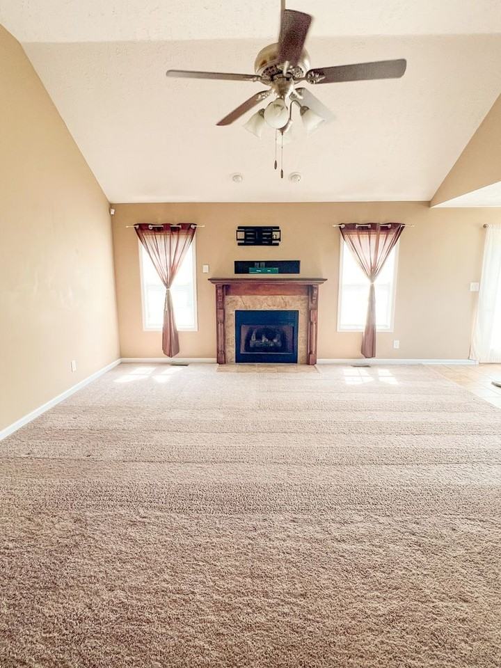 1265 Morstead Dr - Photo 3 of 17