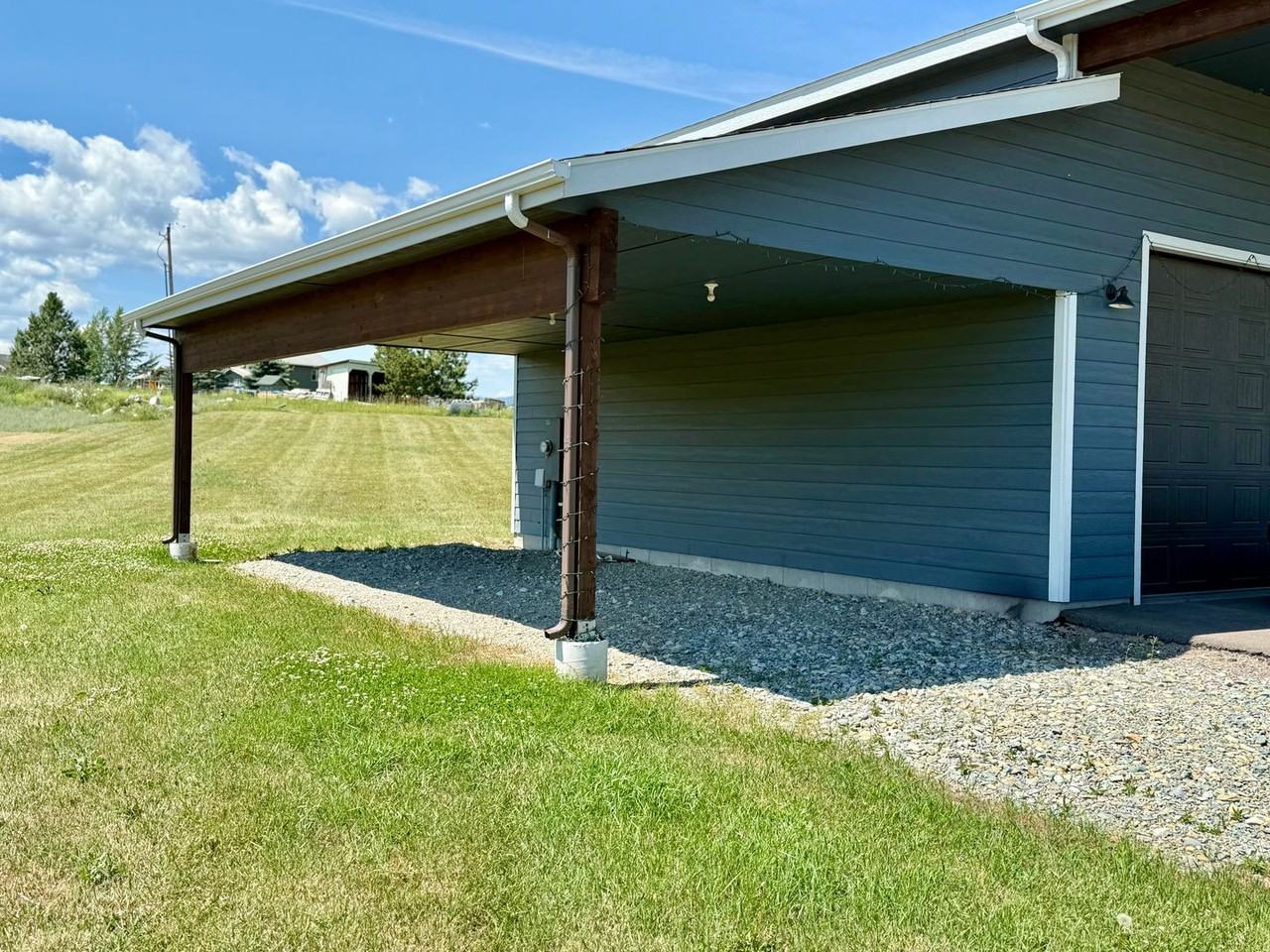 1456 1456 2 Mile Drive - Photo 3 of 17