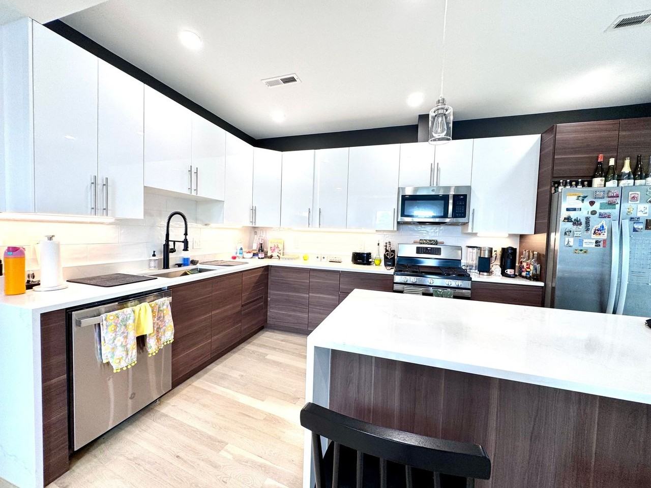 14 University Rd - Photo 3 of 20