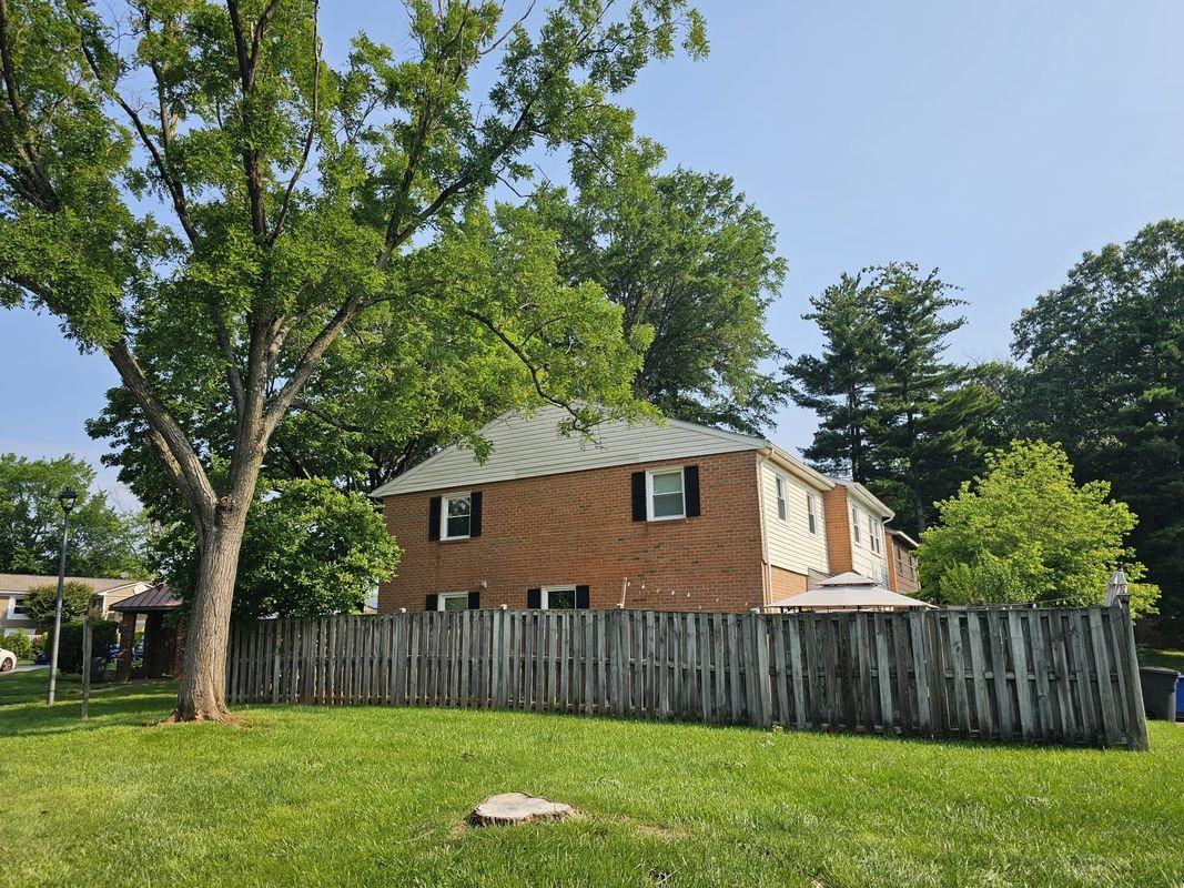 4226 Embassy Dr - Photo 3 of 18