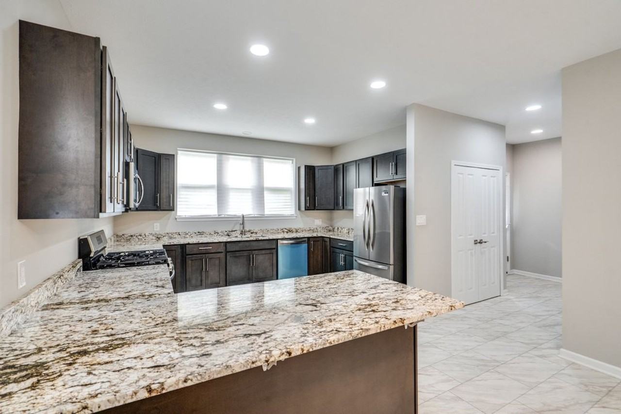 3136 E 135th St - Photo 6 of 26