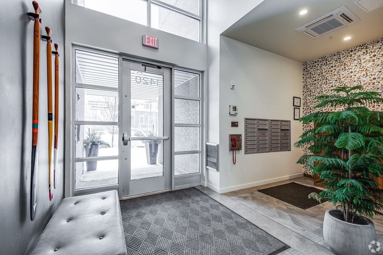 ZEO Apartments - Photo 7 of 50