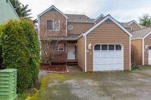 featured image of 1250 Sw Heller St #B1
