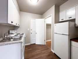 featured image of 1218 S Madison St