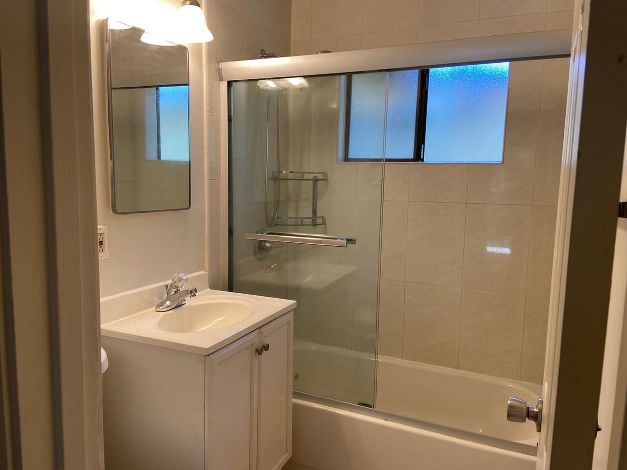 21 Holcomb Ct - Photo 7 of 16