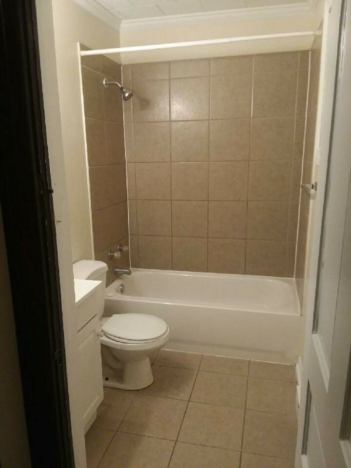 1124 8th Ave - Photo 4 of 17