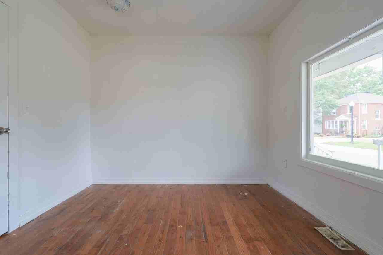 250 Pinner St - Photo 7 of 34