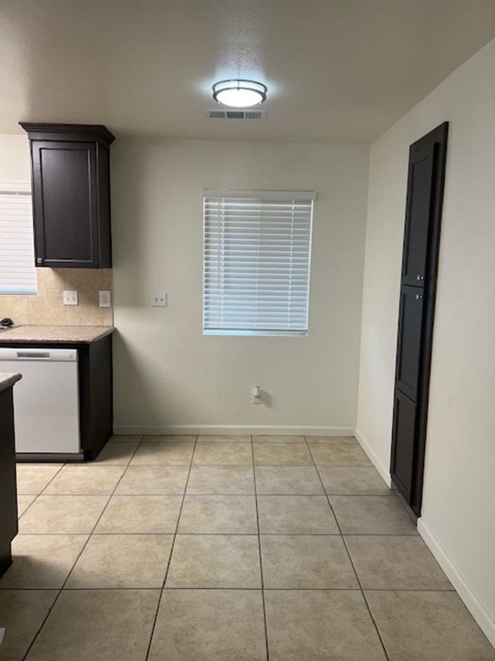 755 F St - Photo 2 of 29