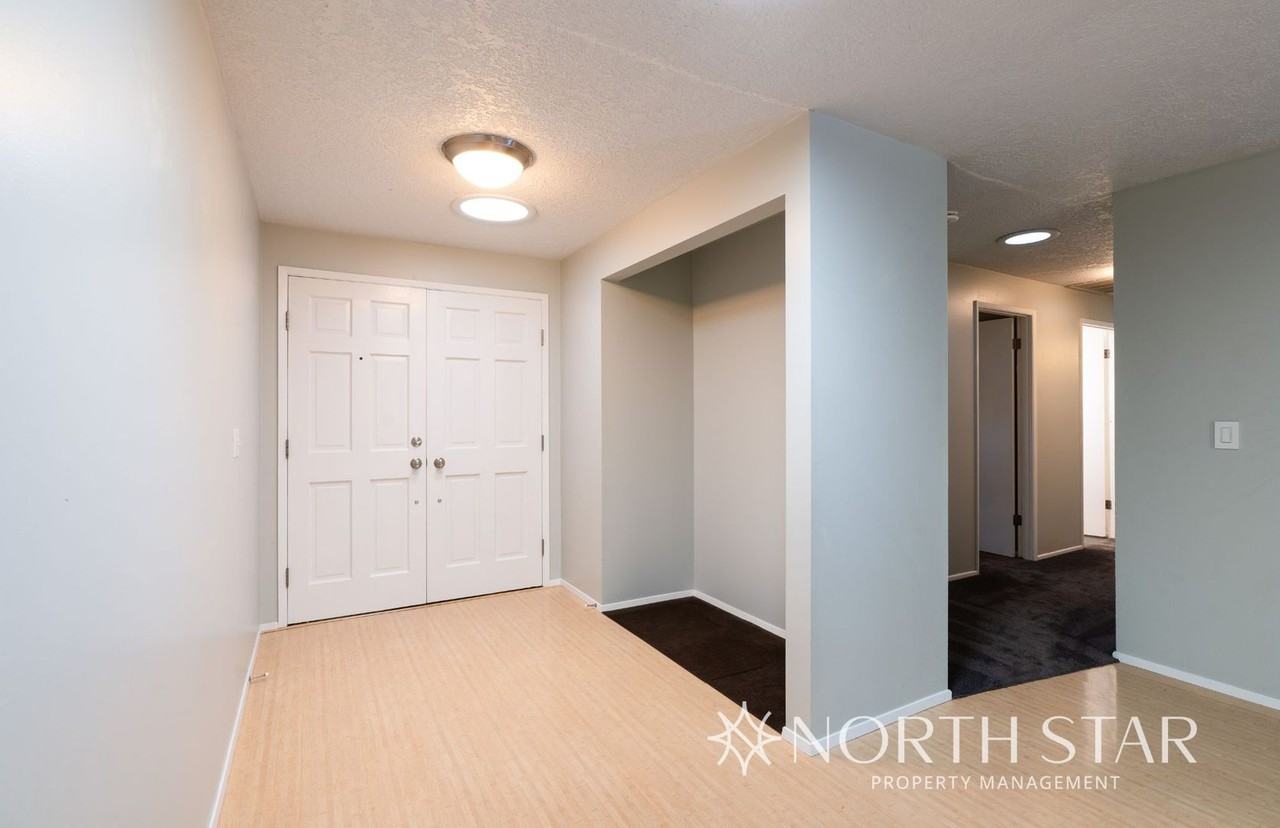 5630 Sw 152nd Ave - Photo 3 of 31