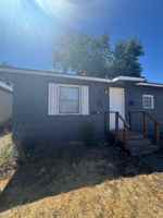 featured image of 203 1/2 S Pine St