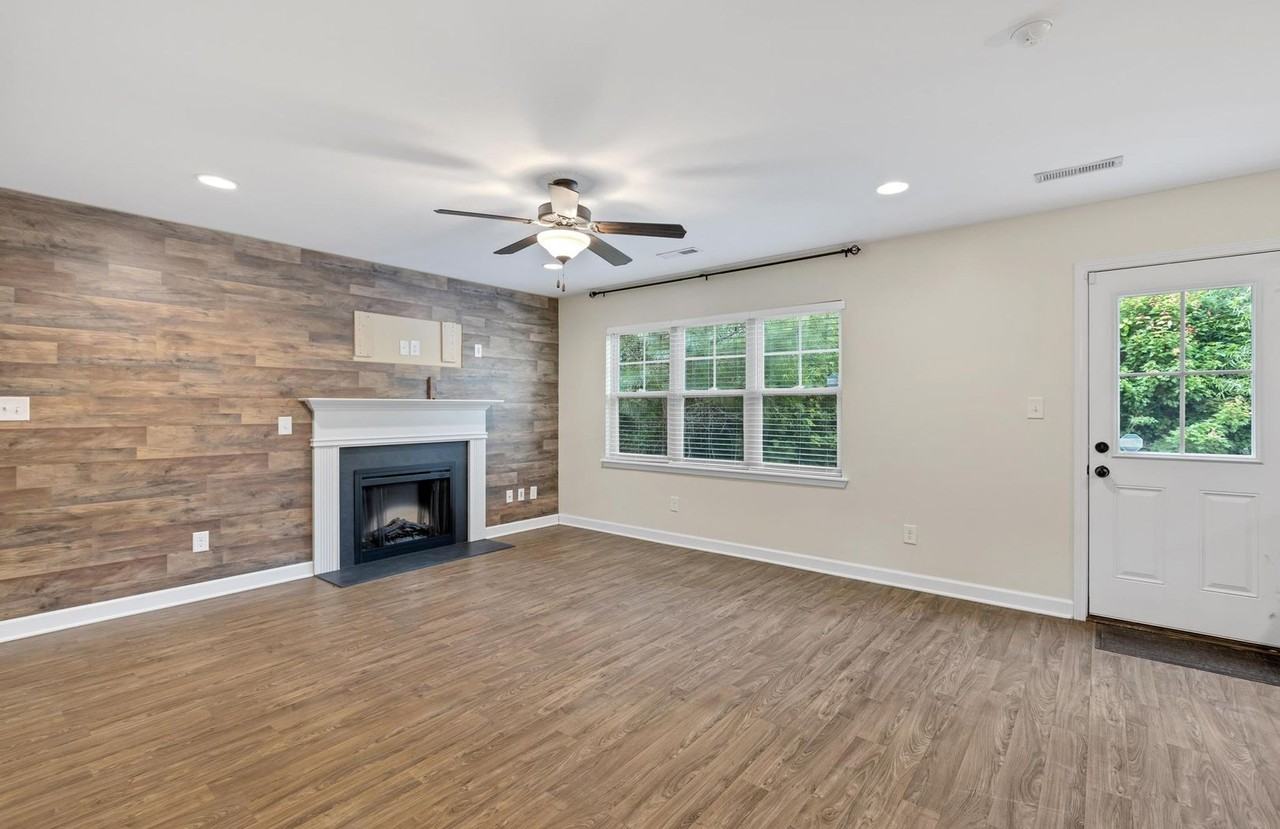 904 Gulf Chase Ct - Photo 4 of 22