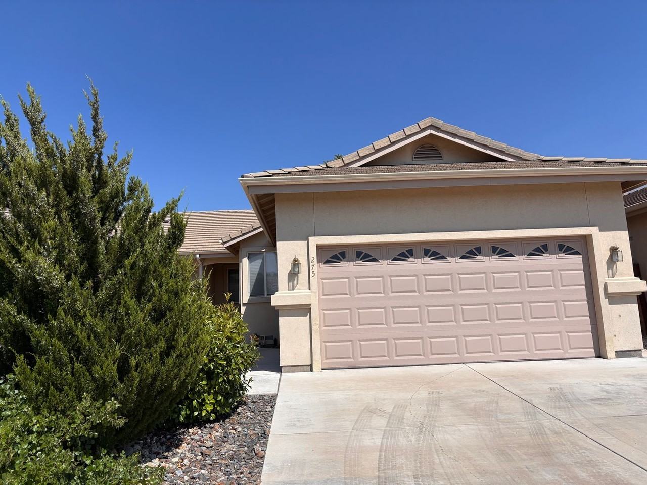 275 Cruden Bay Dr - Photo 2 of 12