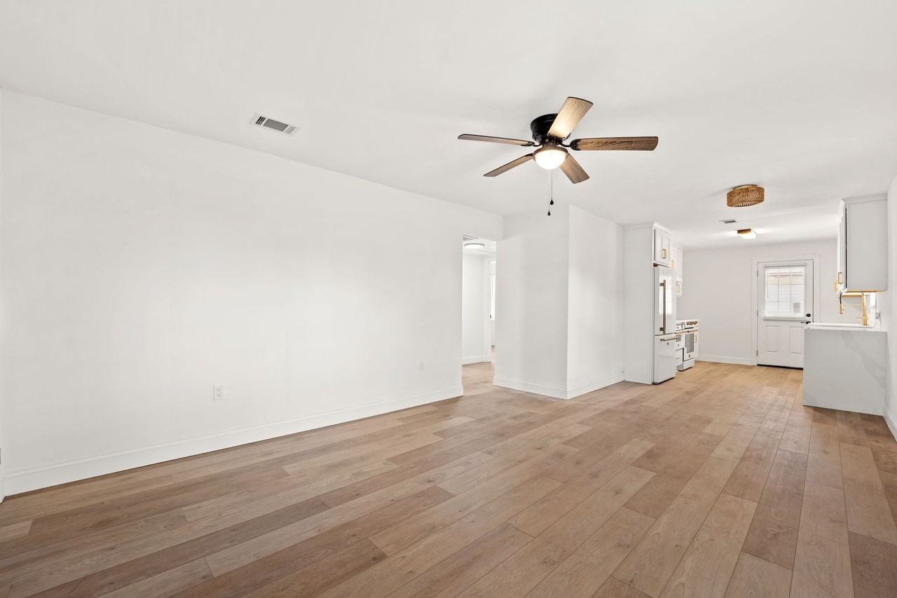 1002 1st Ave S - Photo 7 of 34