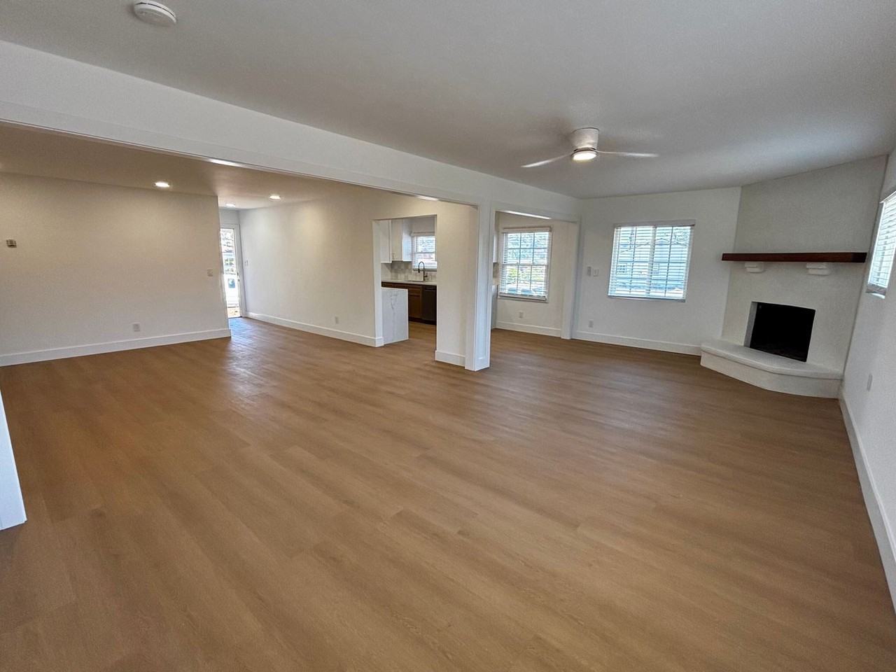 6140 Estrella Ave - Photo 3 of 18