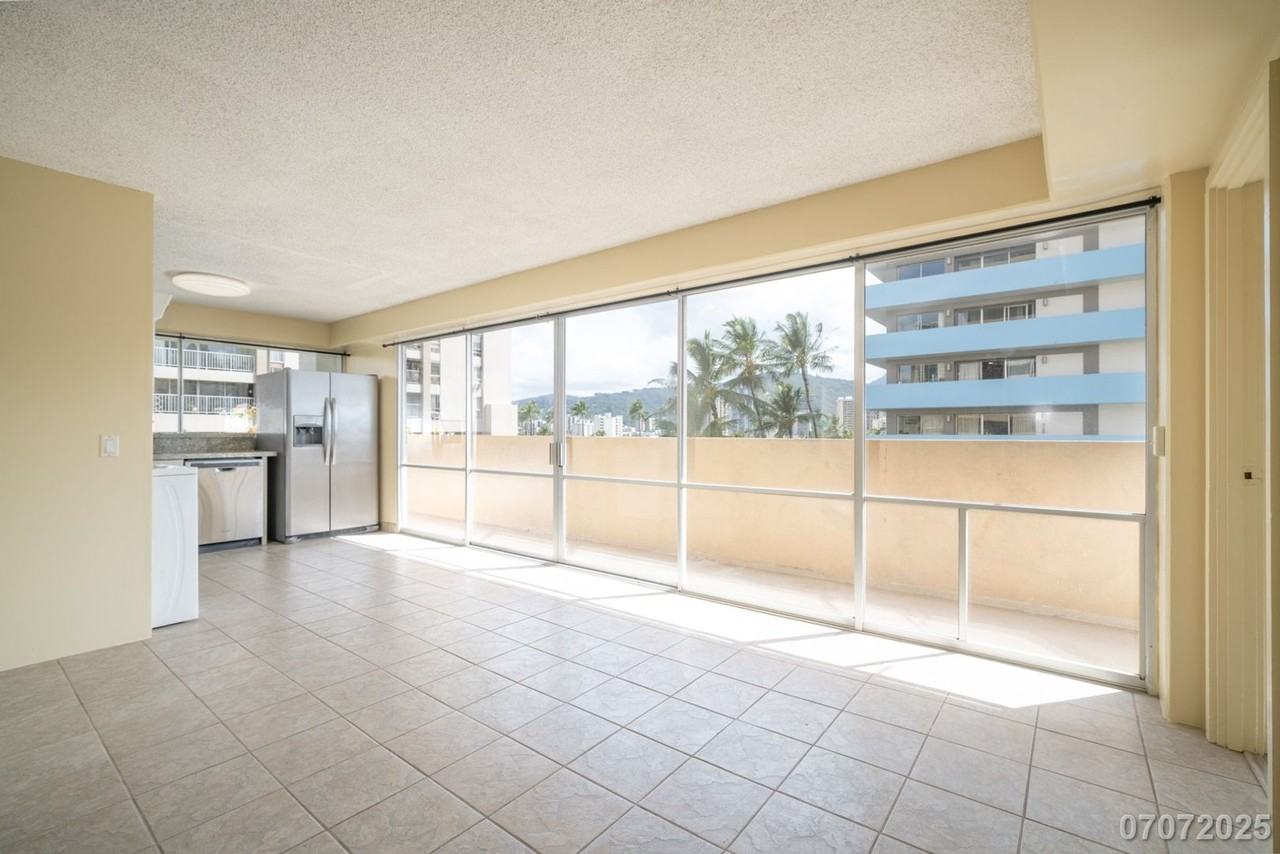 419 Keoniana St #501 - Photo 7 of 27