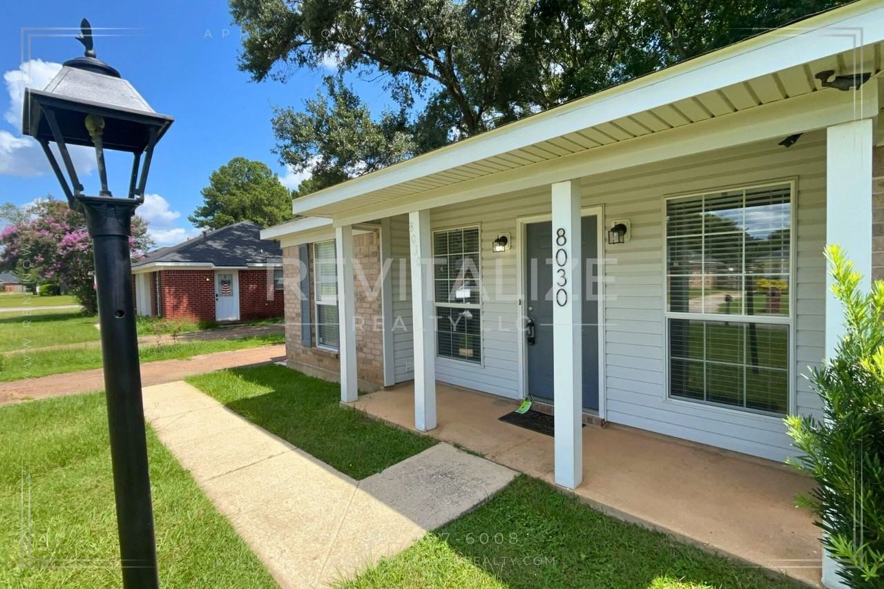 8030 Woodland Way - Photo 2 of 15