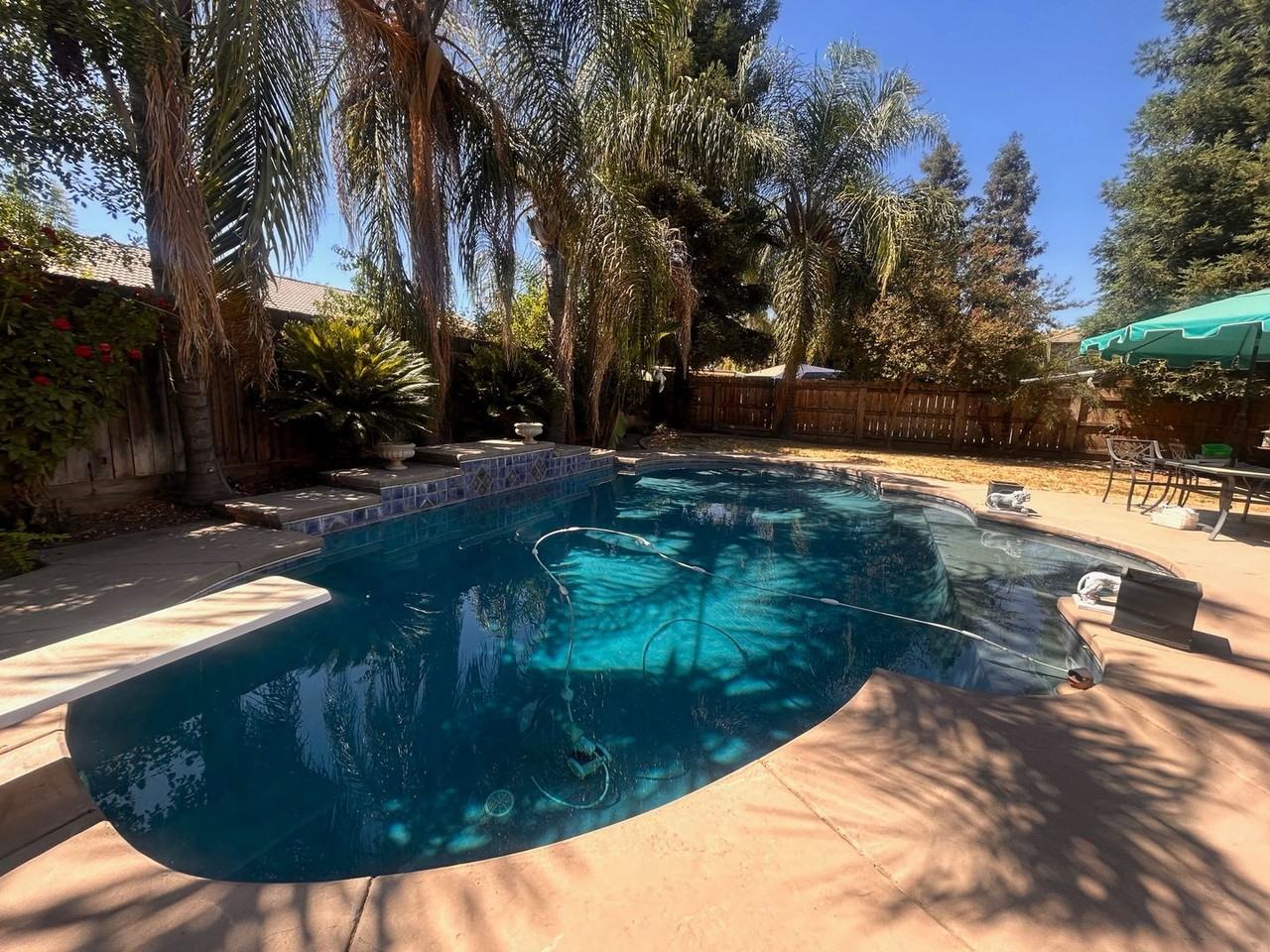 3611 N Carson St - Photo 3 of 5