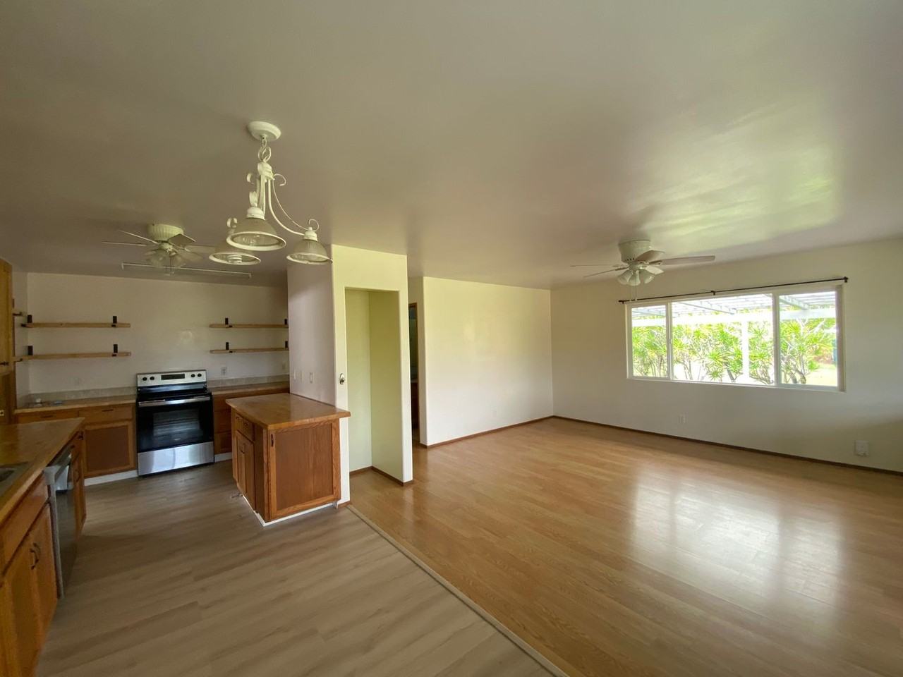 16-484 16-484 Laniuma St. - Photo 6 of 32