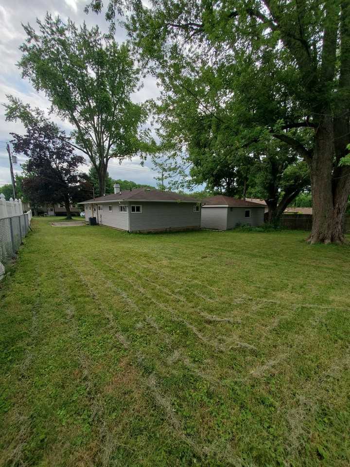 4743 5th St - Photo 2 of 11