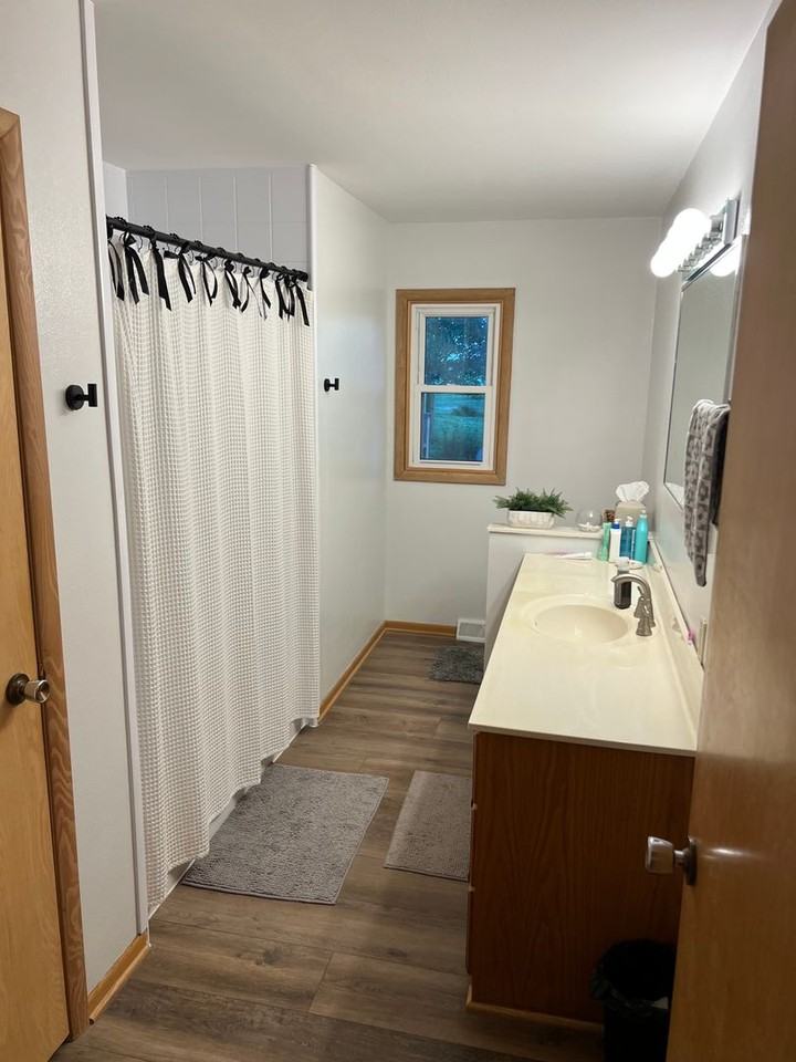645 190th Ave - Photo 2 of 14