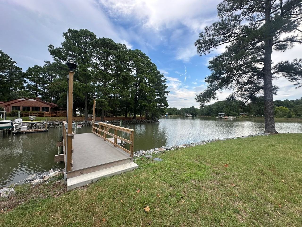 729 Charles Rd - Photo 5 of 43