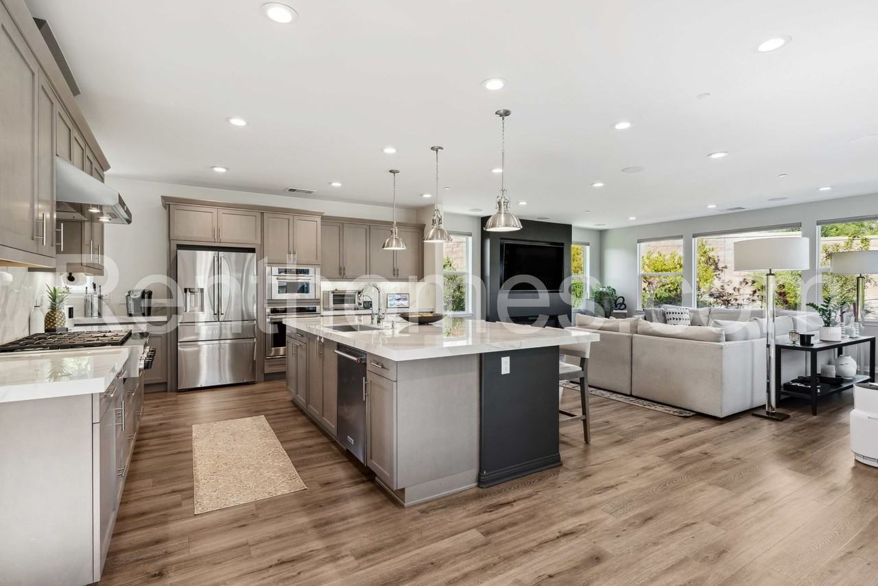 21743 Deer Grass Dr - Photo 3 of 50