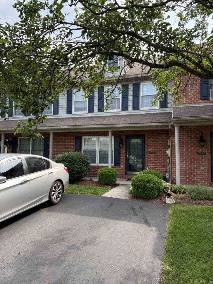 2219 Brigade Rd - Photo 2 of 24