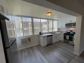 160 S Michigan - Photo 1 of 1