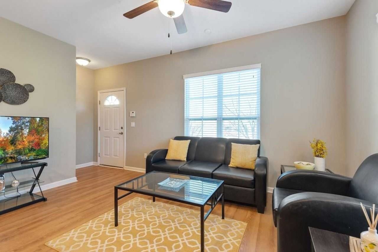 2017 Tyson Green Ave - Photo 5 of 27