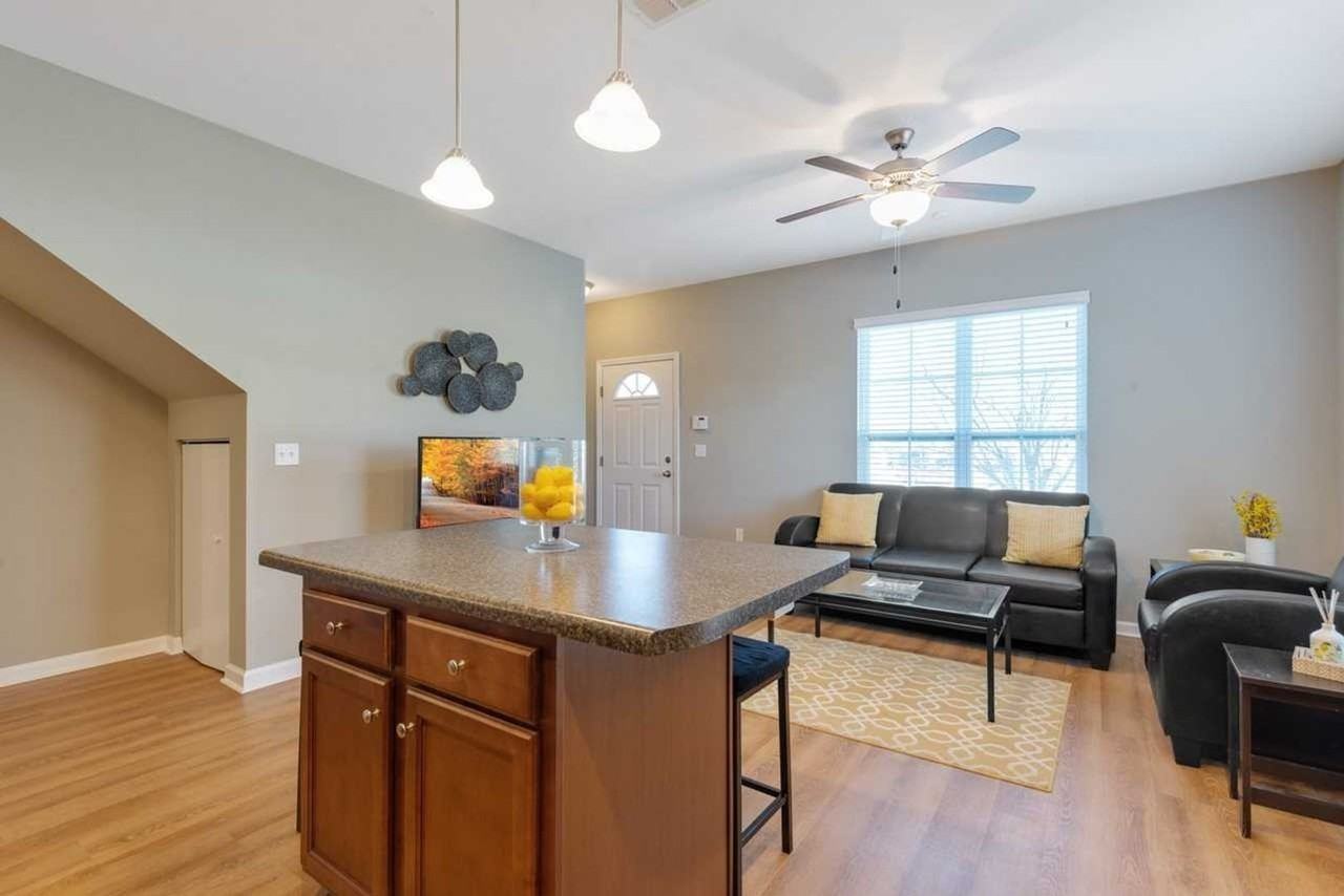 2017 Tyson Green Ave - Photo 7 of 27