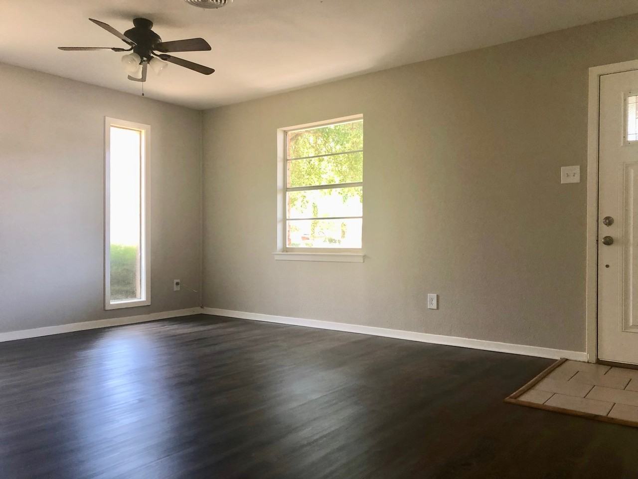 50351 Bryant St - Photo 2 of 13