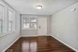 featured image of 1036 W 38th St