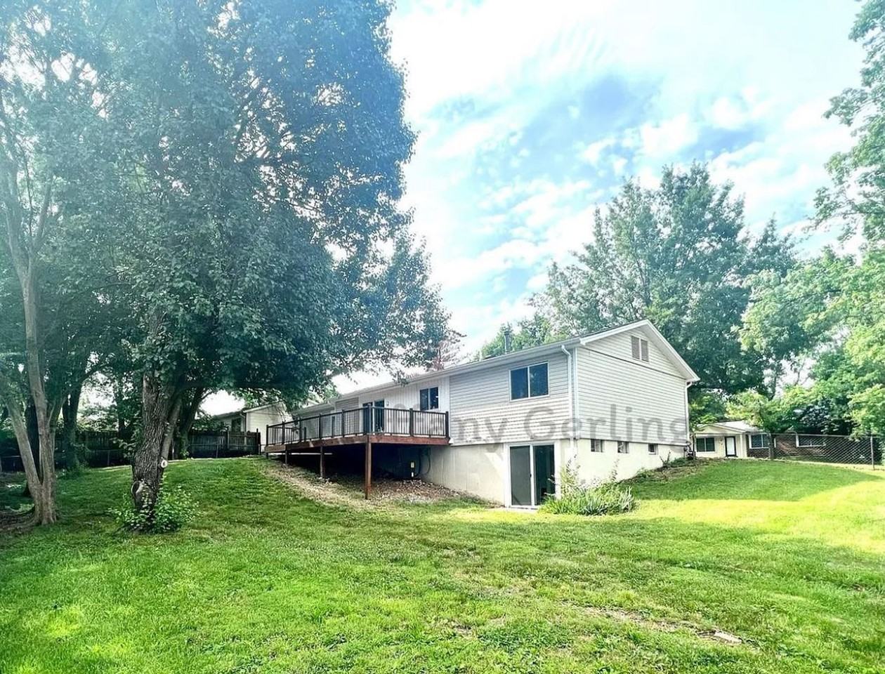 113 Mill Pond Dr - Photo 3 of 15