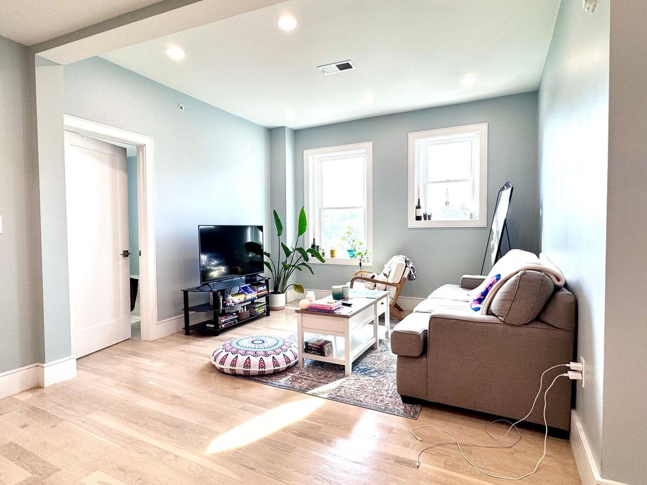 19 University Rd - Photo 7 of 18