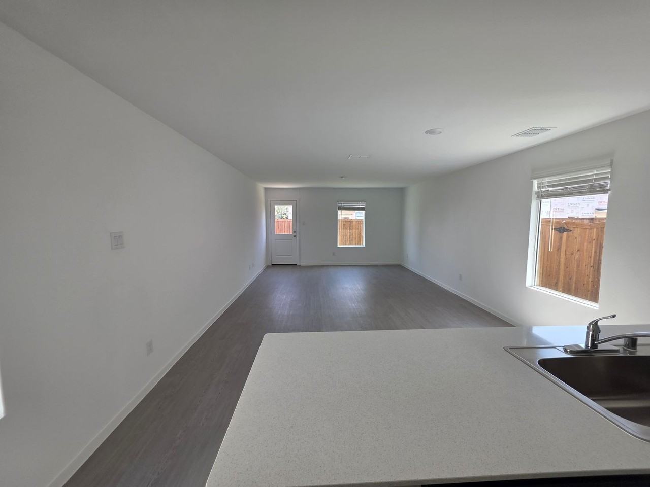 12188 Morgan Dr - Photo 3 of 17