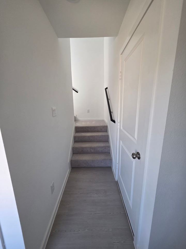 12188 Morgan Dr - Photo 7 of 17