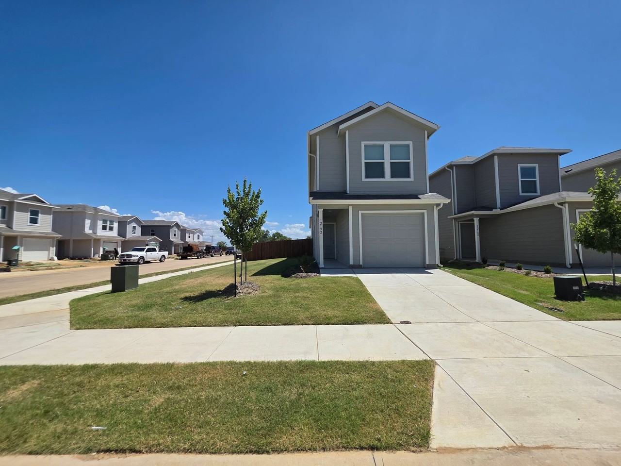 12192 Morgan Dr - Photo 2 of 18